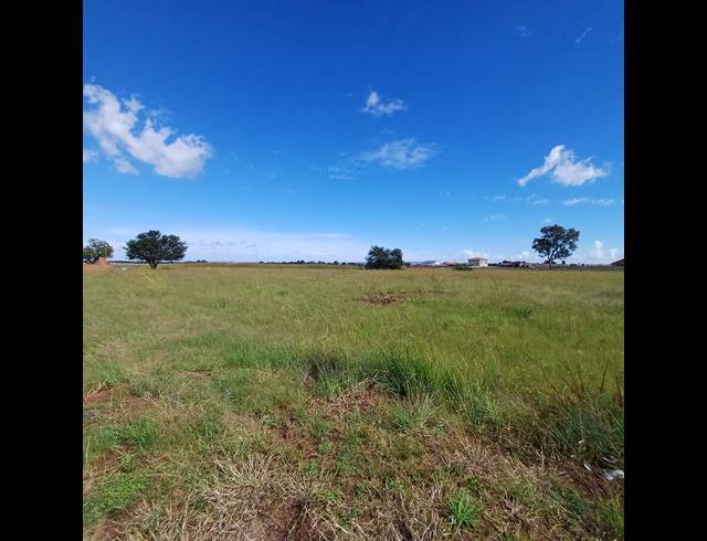 1,118M² VACANT LAND FOR SALE IN RIVERSDALE